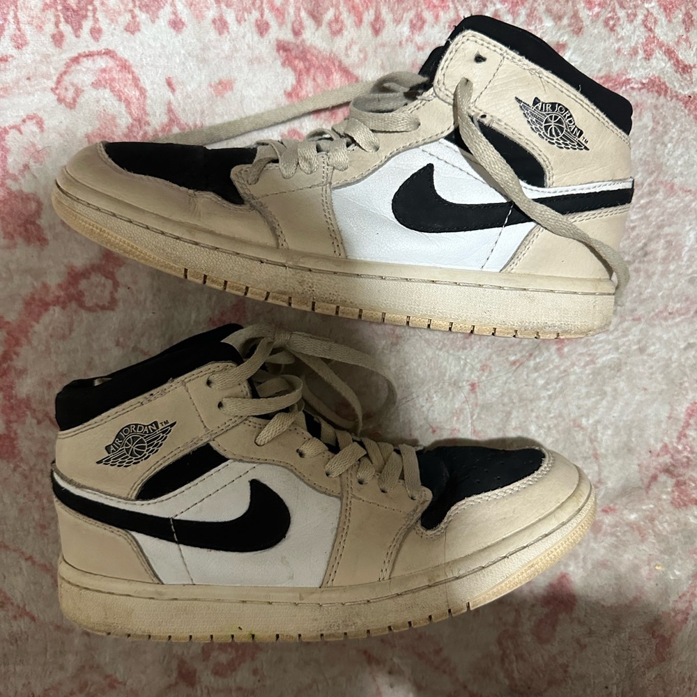 Nike Air Jordan High-Top Sneakers - Black and White
